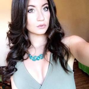 Meet your Posher, Raquel